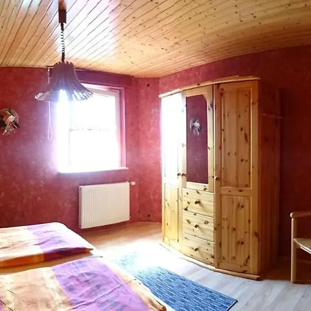 Ferienhaus Eulenhaus Im Urigen Garten * Zingst