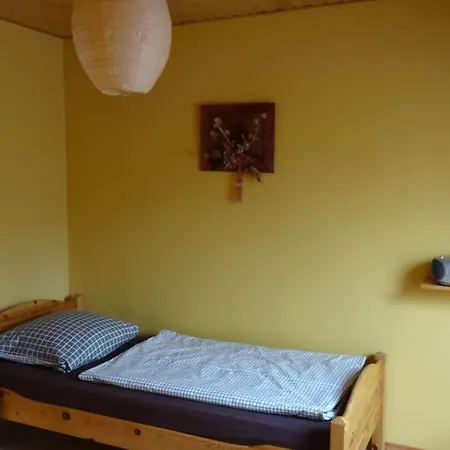 Ferienhaus Eulenhaus Im Urigen Garten Nyaraló *