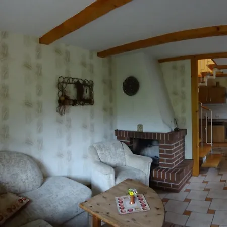 Ferienhaus Eulenhaus Im Urigen Garten * Zingst