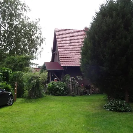 Eule Ost Und West Im Urigen Garten Apartment Zingst