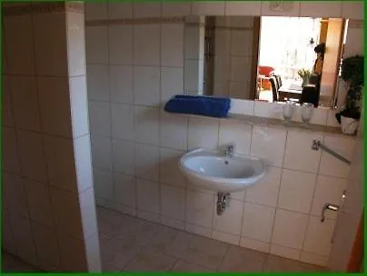 Ferienhaus Eulenhaus Im Urigen Garten *