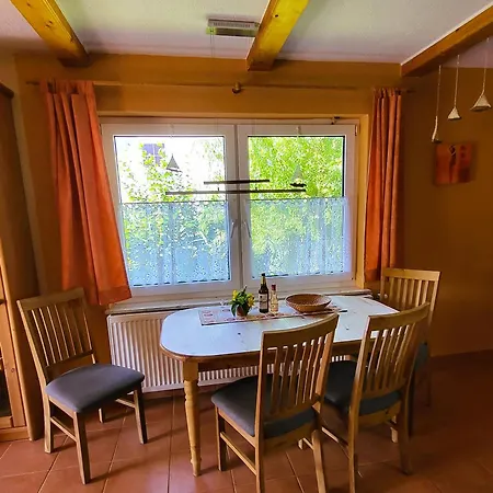 Apartment Eule West Und Eule Ost Feriehaeuser Im Urigen Garten *